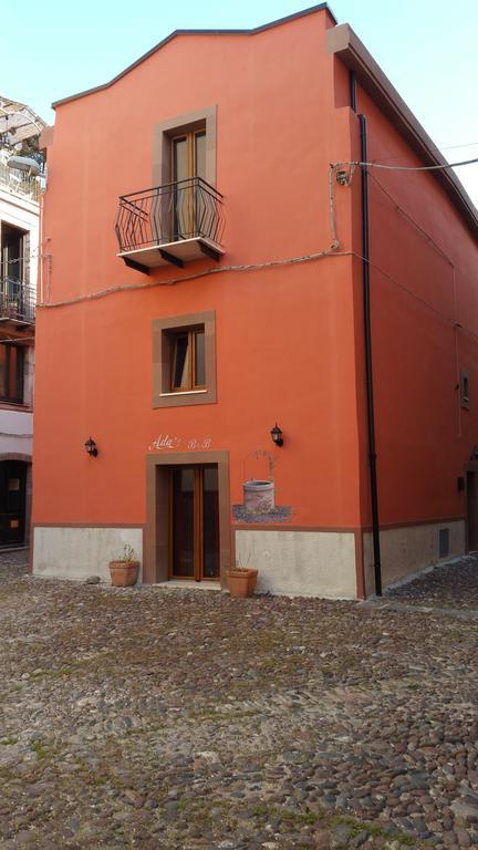 Ada'S Guest House Bosa Exterior foto